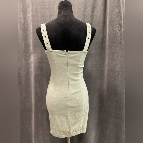 Elegant Cream Bodycon Dress - Picture 3 of 4